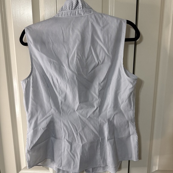 NWT Women's Brooks Brothers Blue And White Striped Button Up Shirt Sz 10 Preppy - Picture 3 of 3